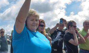 Statsminister Erna Solberg startet det hele i Larvik. Foto: Kai-Otto Melau