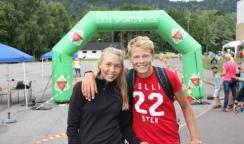 Søskenparet Mette og Kristoffer Liset, vant hver sin klasse i 5 topper 2014